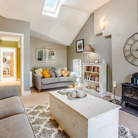 Broadrock Accommodation - Clock Cottage シェプストウ エクステリア 写真