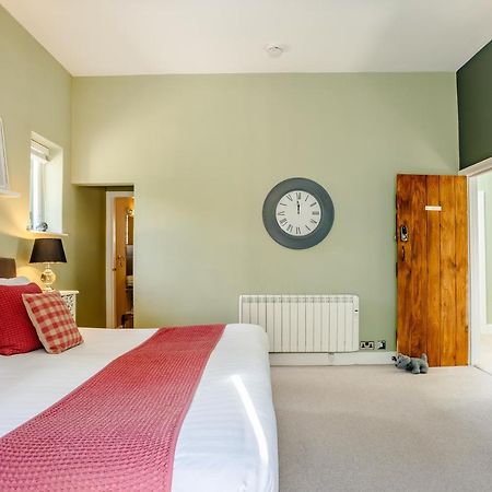 Broadrock Accommodation - Clock Cottage シェプストウ エクステリア 写真